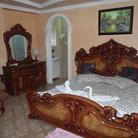 Hotel Old Star Батуми Стая снимка