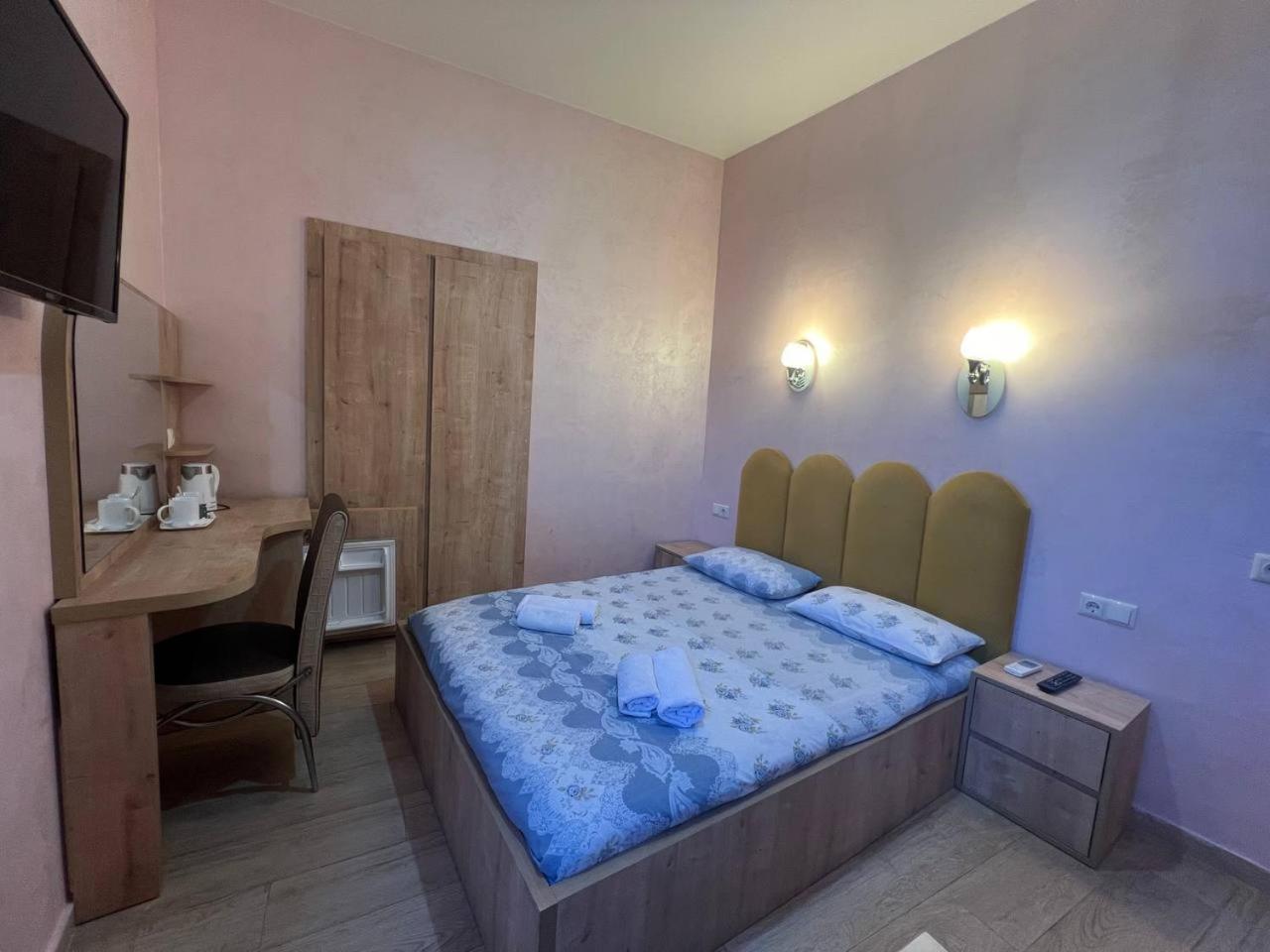 Hotel Old Star Батуми Екстериор снимка