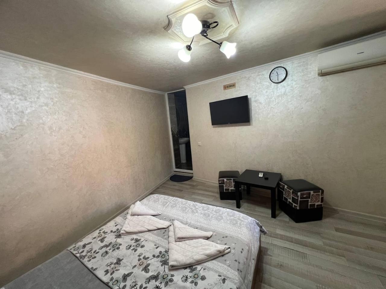 Hotel Old Star Батуми Екстериор снимка