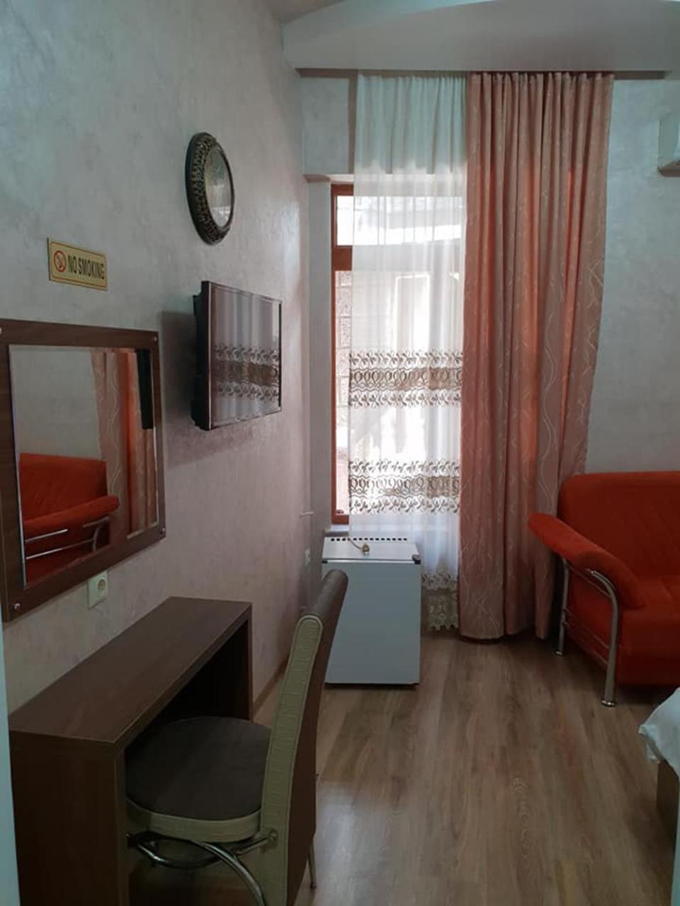 Hotel Old Star Батуми Екстериор снимка