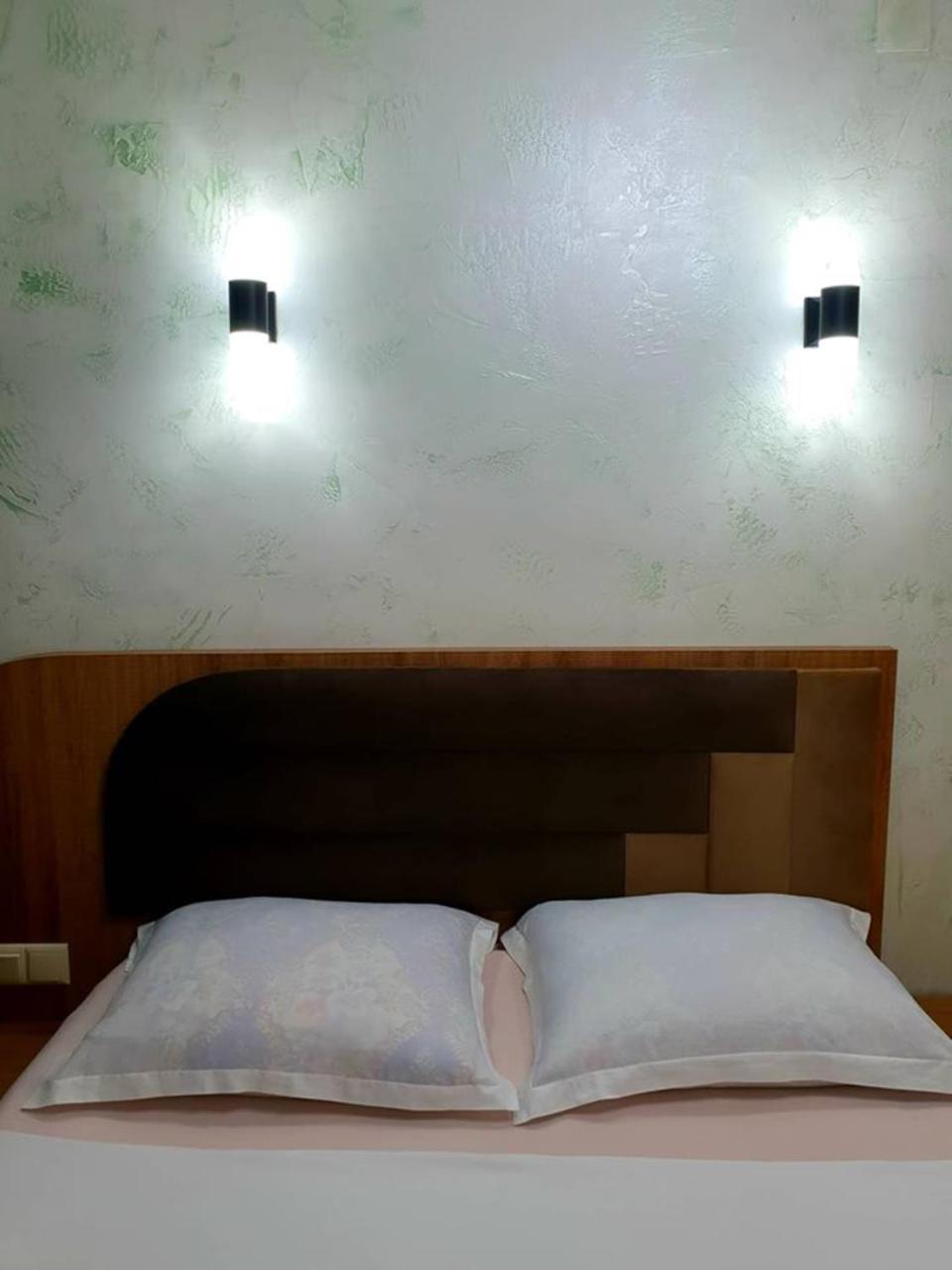 Hotel Old Star Батуми Екстериор снимка