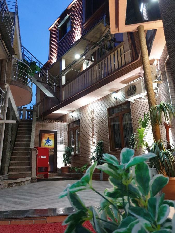 Hotel Old Star Батуми Екстериор снимка