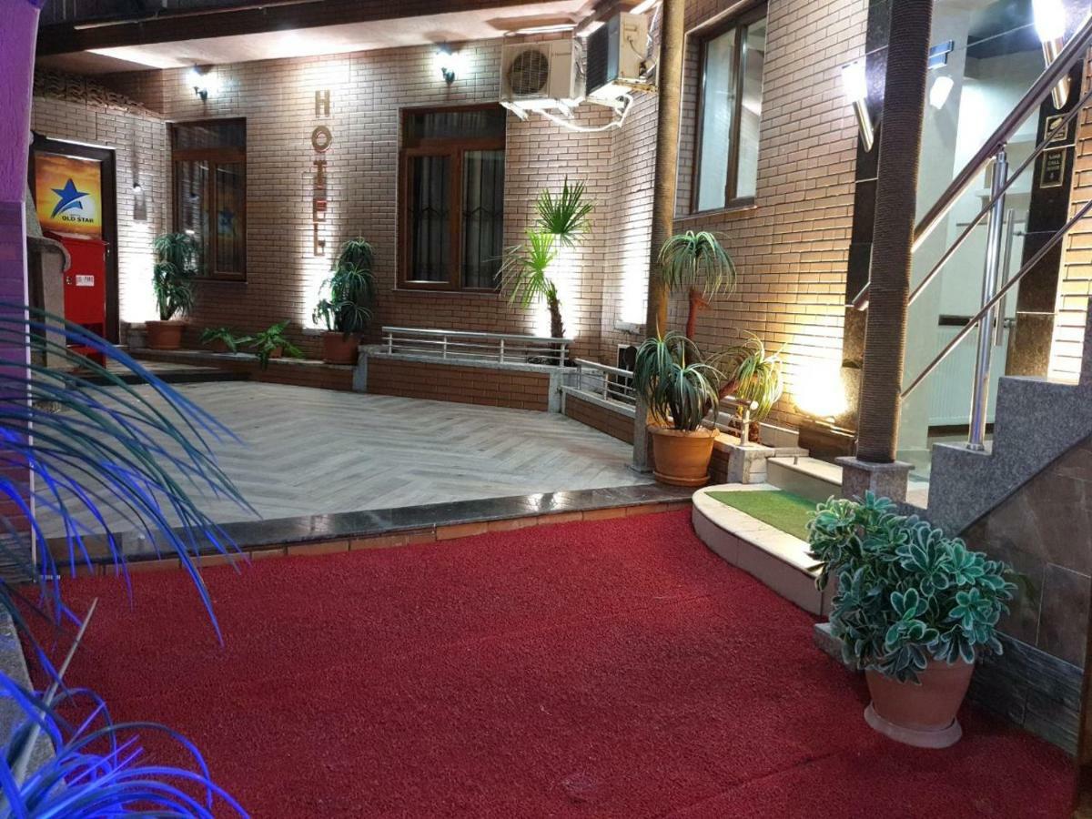 Hotel Old Star Батуми Екстериор снимка